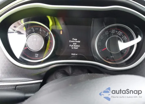 2015 Dodge Challenger R/T Plus z USA, uszkodzony, nr VIN 2C3CDZBT0FH819564